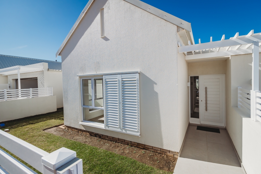 3 Bedroom Property for Sale in Kraaibosch Western Cape